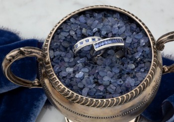 Yogo Sapphire Wedding set
