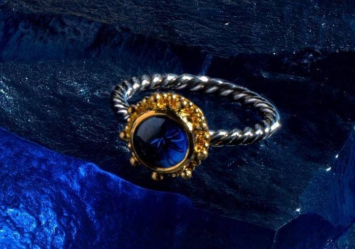 Yogo Cabochon Granulation Ring