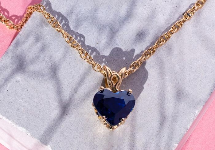 14K 2.27ct Yogo Sapphire Heart Pendant