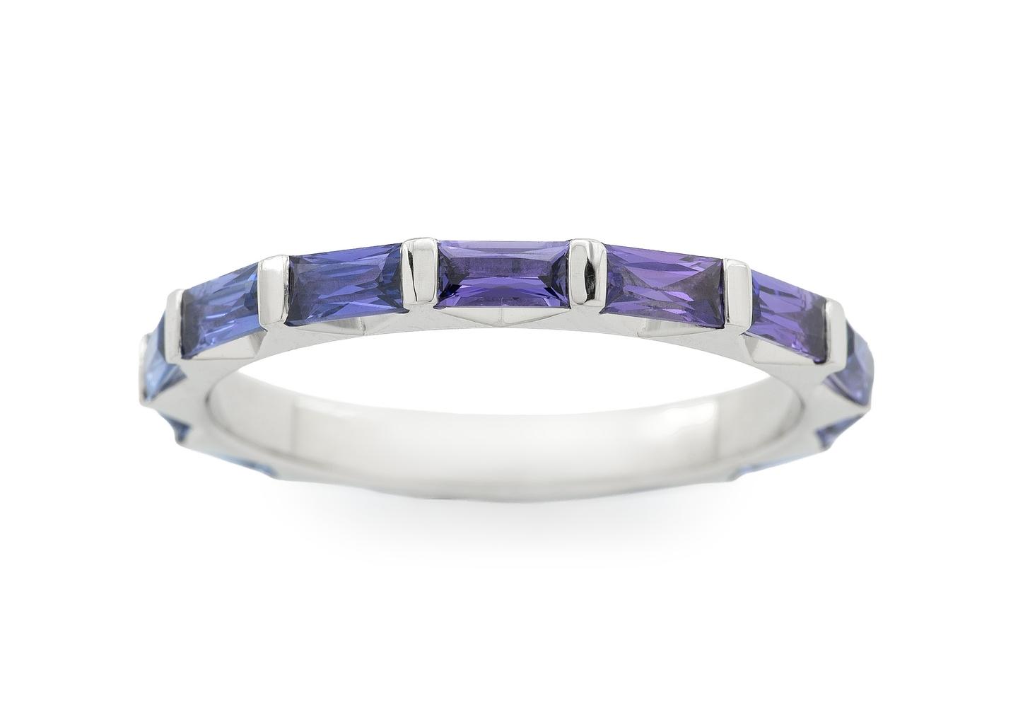 Platinum Gradient Yogo Sapphire Eternity Wedding Band | Aurum Collection